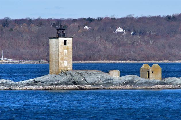 5-dutch-island-lighthouse-and-west-passage-of-narragansett-bay-view-from-fort-getty-state-park-jamestown-rhode-island